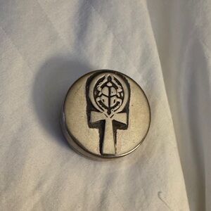 Silver Ankh Emblem pill box